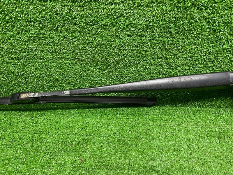 Поводок стеклоочистителя передний, Москва