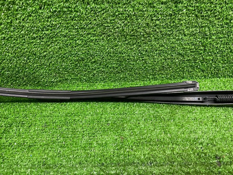 Поводок стеклоочистителя передний, Москва