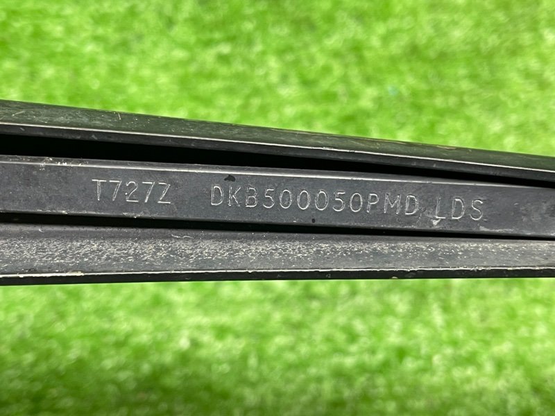 Поводок стеклоочистителя передний, Москва