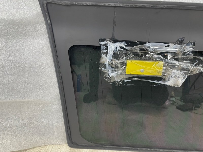 Стекло глухое зад. правое, Москва