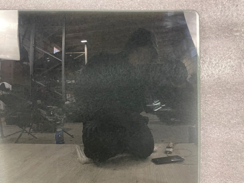 Стекло двери задней правой, Москва