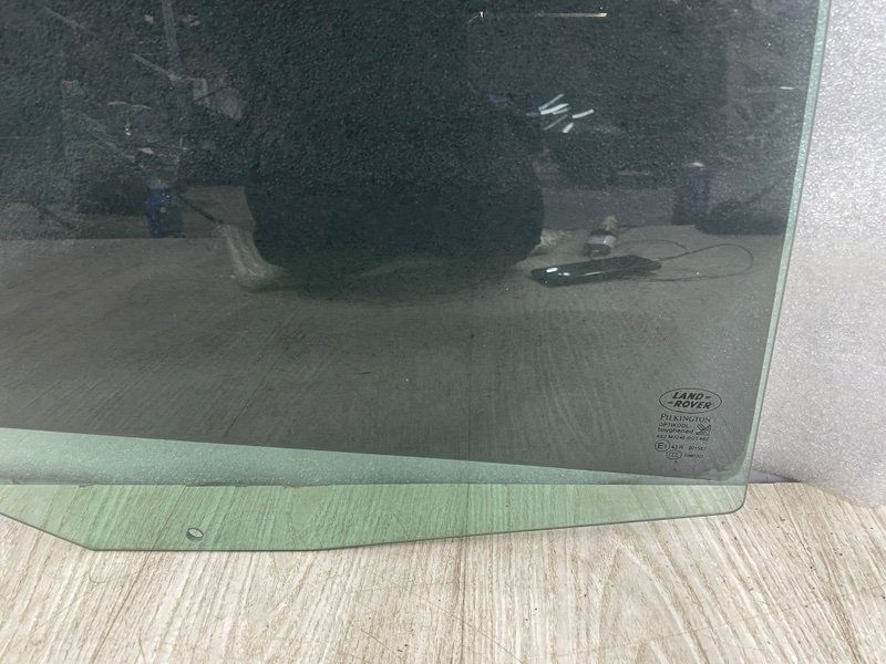 Стекло двери задней правой, Москва