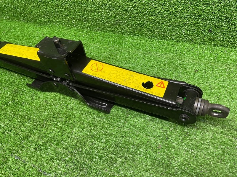 Домкрат, Москва