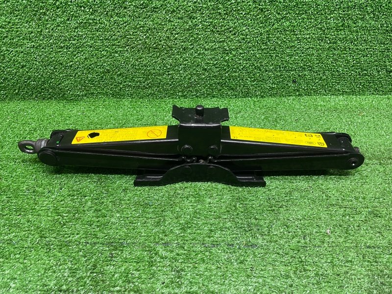 Домкрат, Москва