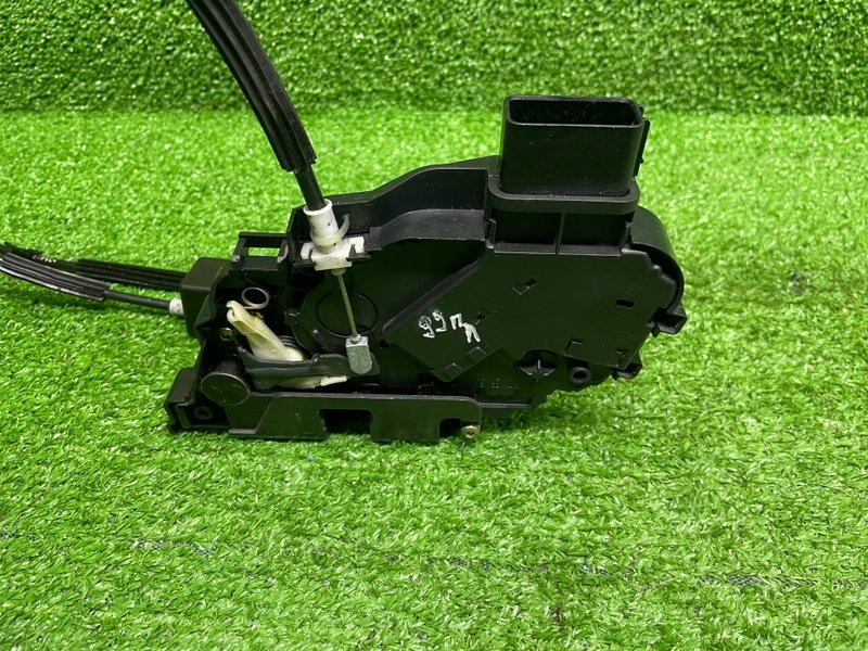 Замок двери передней левой, 3500 рублей, Москва