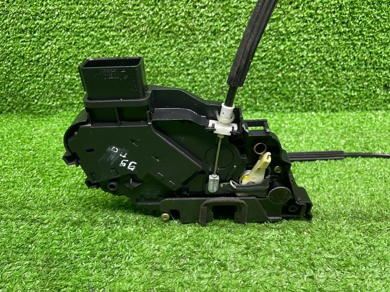 Замок двери передней правой, 3500 рублей, Москва