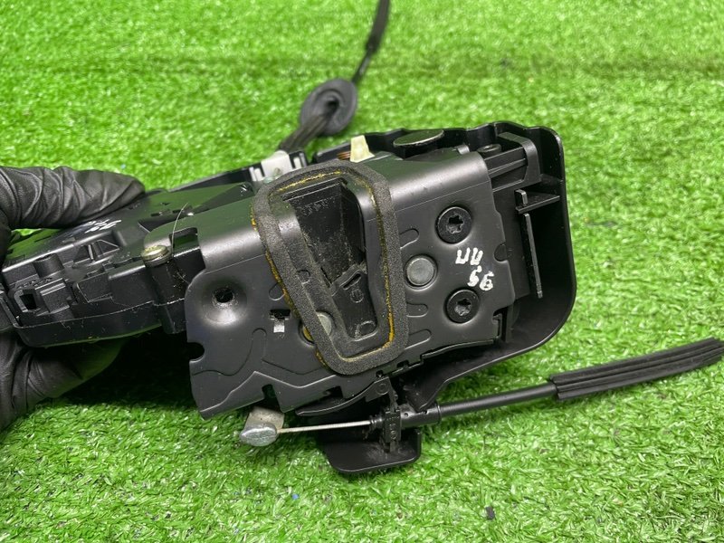 Замок двери передней правой, 3500 рублей, Москва