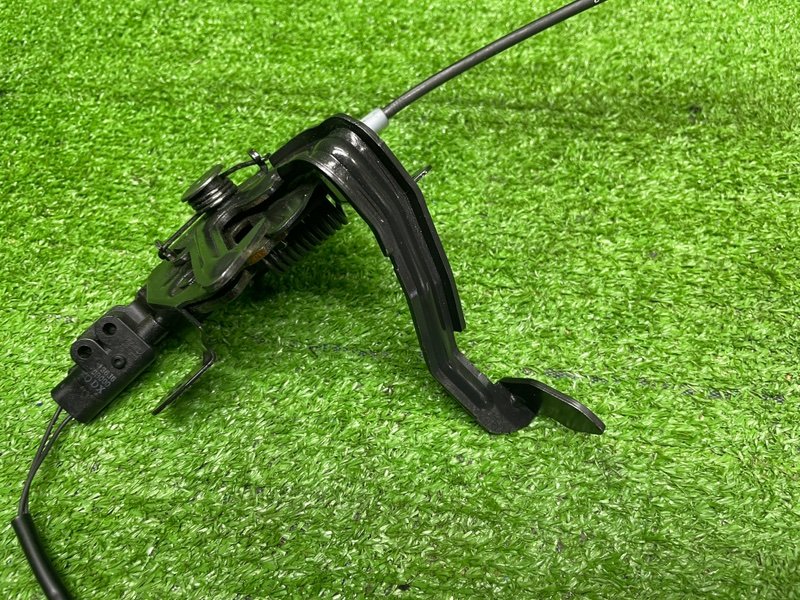 Замок капота, 2500 рублей, Москва