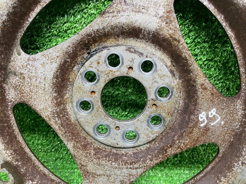 Маховик, 2000 рублей, Москва