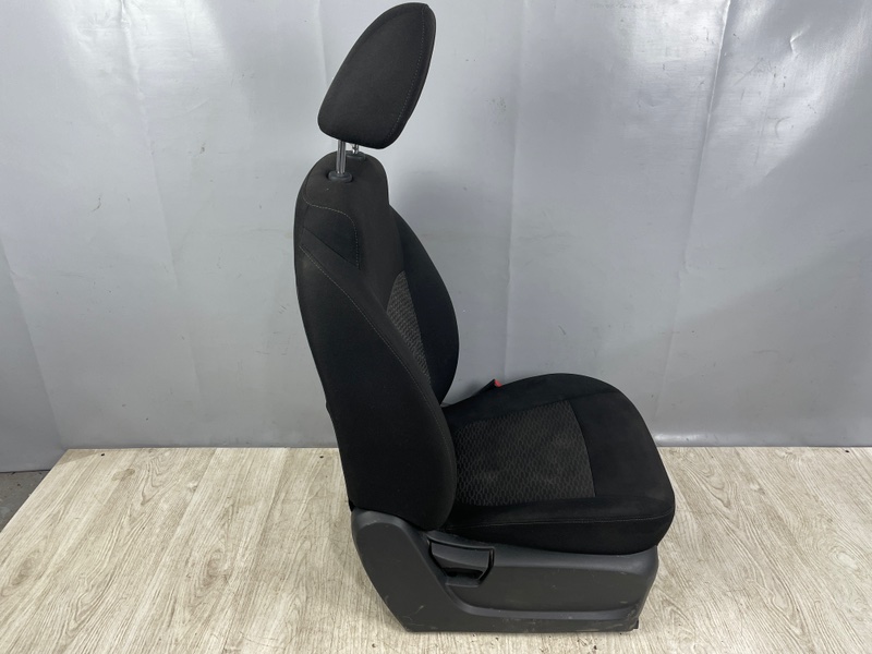 Сиденье переднее правое, 5000 рублей, Москва