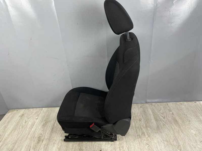 Сиденье переднее правое, 5000 рублей, Москва