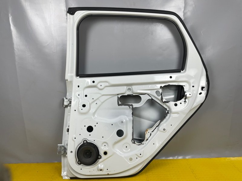 Дверь задняя правая, 35000 рублей, Москва