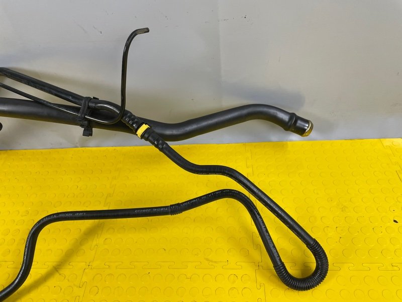 Горловина топливного бака, 2000 рублей, Москва