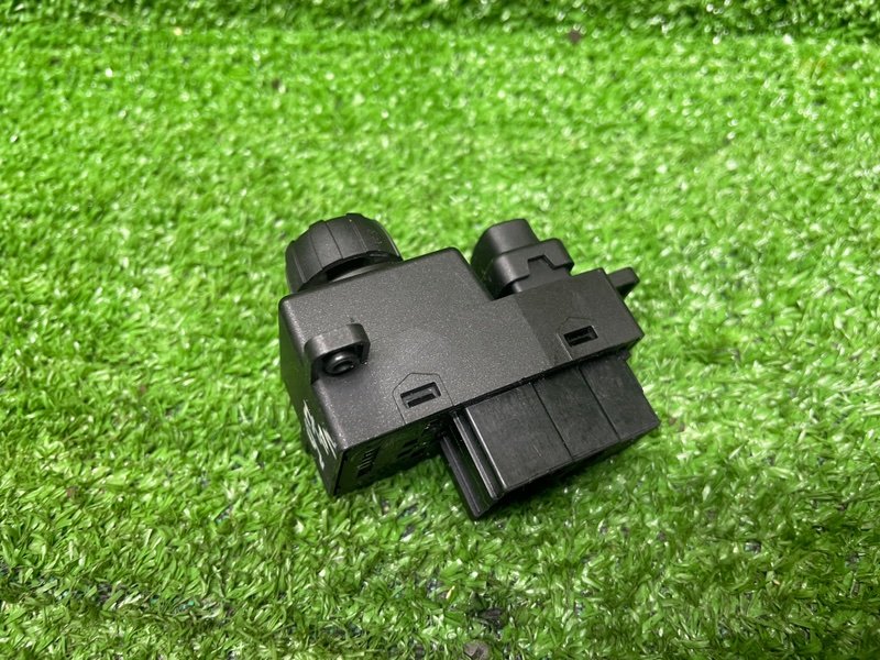 Блок управления зеркалами, 1000 рублей, Москва