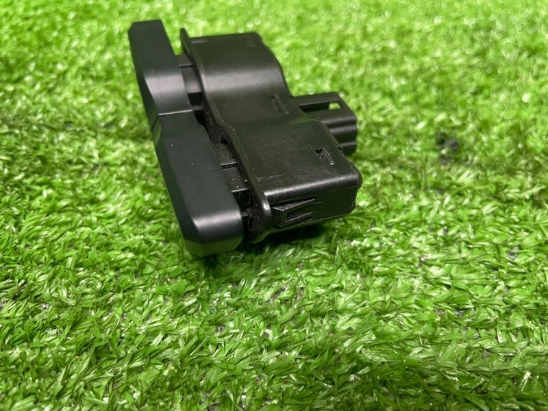 Кнопка обогрева сидений, 1000 рублей, Москва