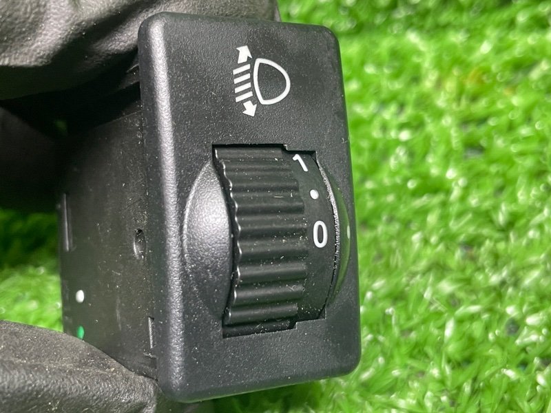 Кнопка корректора фар, 500 рублей, Москва