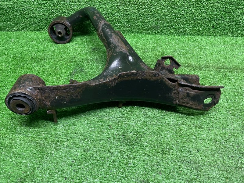 Рычаг задний верхний, 3000 рублей, Москва