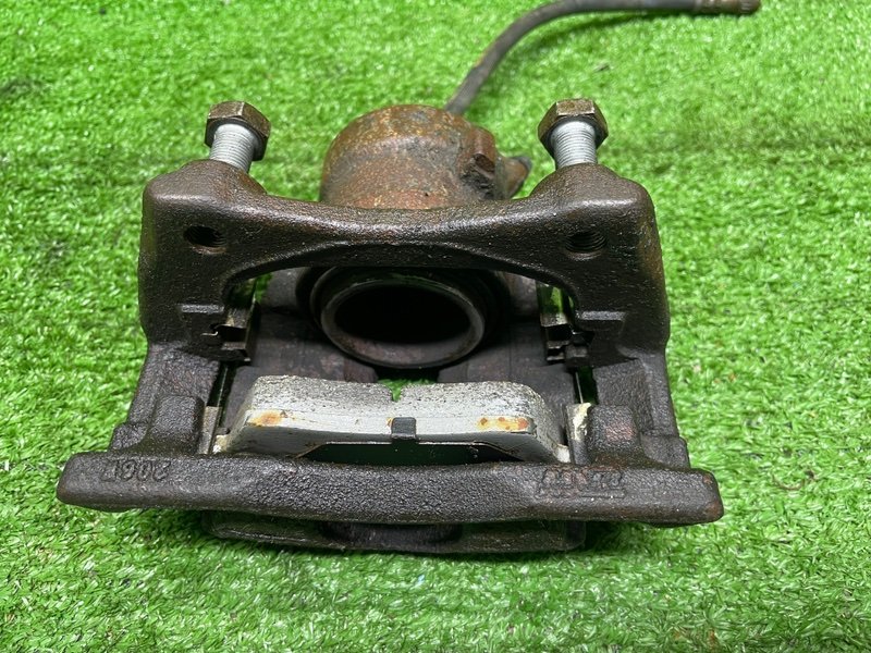 Суппорт тормозной передний правый, 1550 рублей, Москва