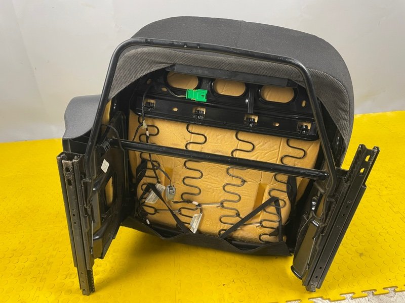 Сиденье переднее правое, 7000 рублей, Москва