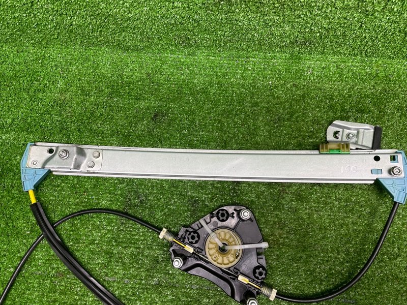 Стеклоподъемник передний, 2000 рублей, Москва