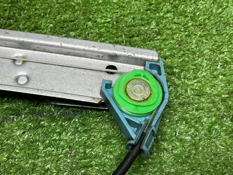 Стеклоподъемник задний, 2000 рублей, Москва