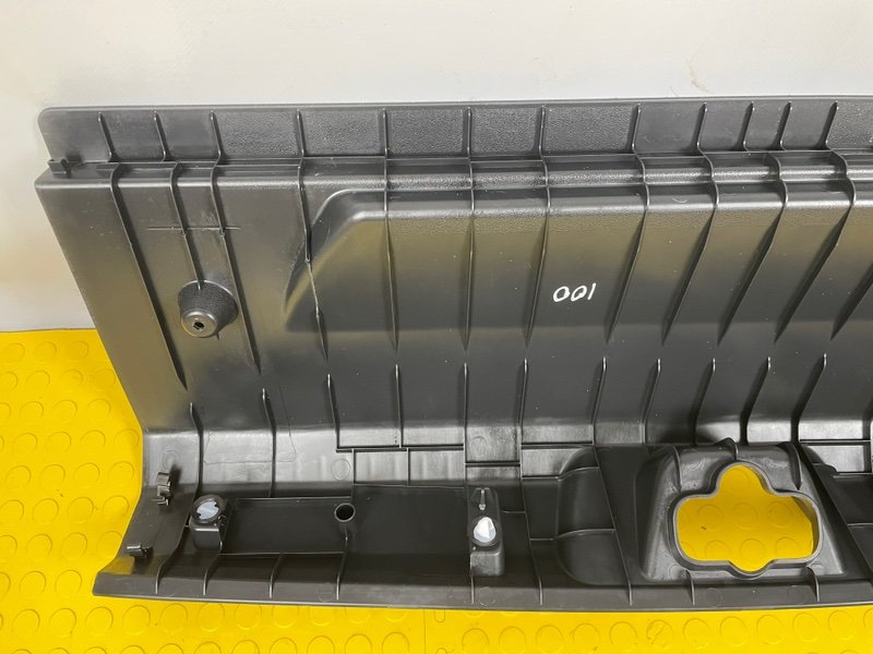 Обшивка багажника, 1000 рублей, Москва