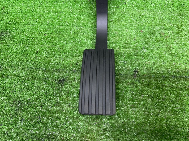 Педаль газа, 1000 рублей, Москва