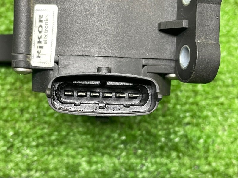 Педаль газа, 1000 рублей, Москва