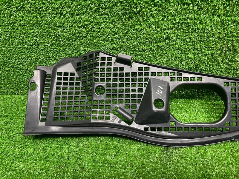 Планка под лобовое стекло, 500 рублей, Москва