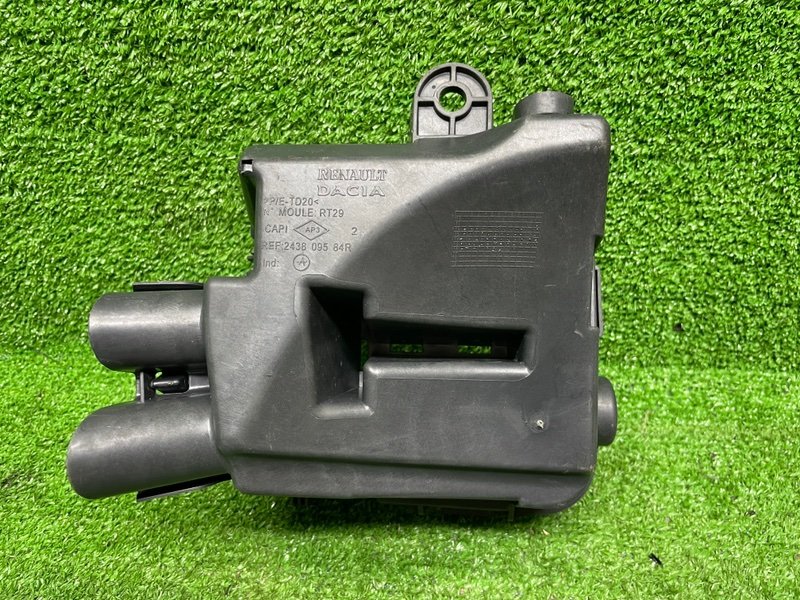 Корпус блока предохранителей, 2000 рублей, Москва