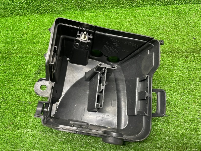 Корпус блока предохранителей, 2000 рублей, Москва