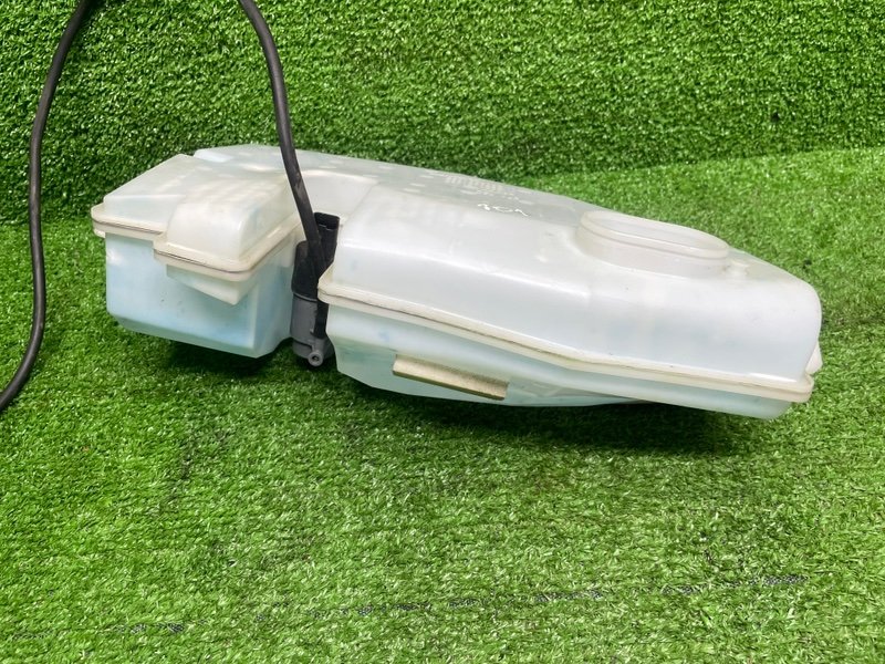 Бачок омывателя лобового стекла, 1000 рублей, Москва