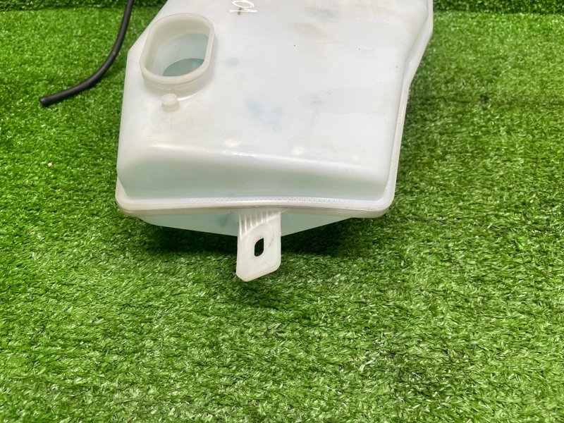 Бачок омывателя лобового стекла, 1000 рублей, Москва