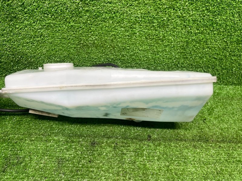 Бачок омывателя лобового стекла, 1000 рублей, Москва