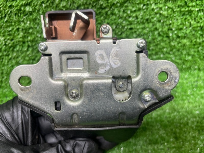 Замок багажника, 2500 рублей, Москва