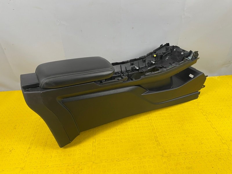 Подлокотник, 8000 рублей, Москва