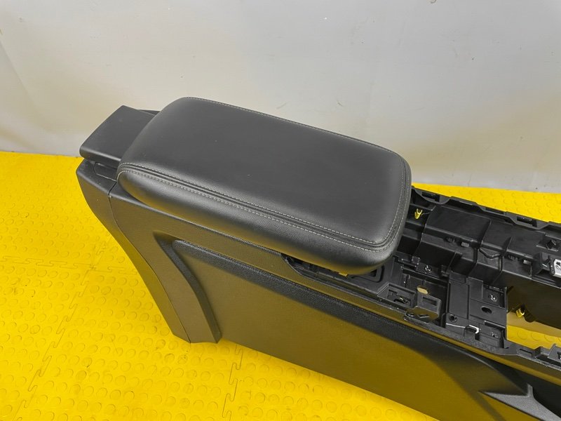 Подлокотник, 8000 рублей, Москва