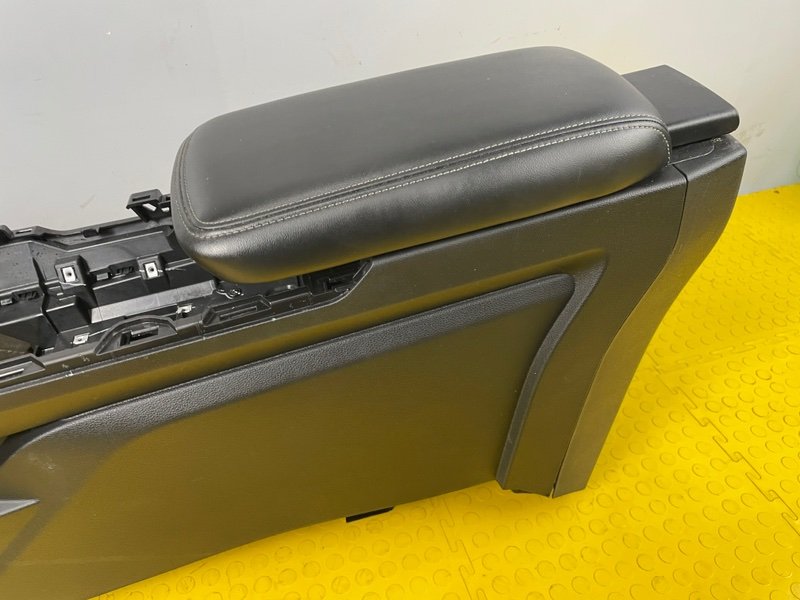 Подлокотник, 8000 рублей, Москва