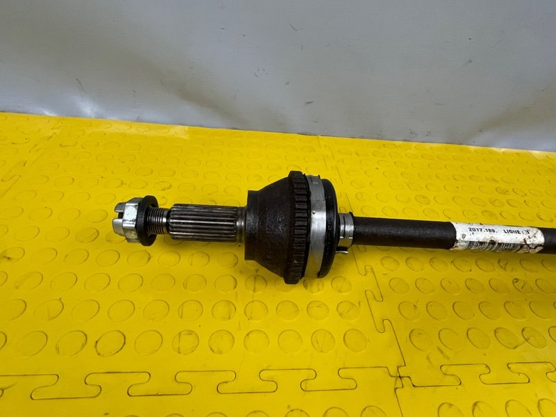 Привод задний, 3000 рублей, Москва