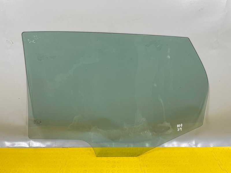 Стекло двери задней правой, 3500 рублей, Москва