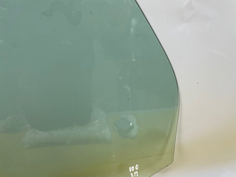 Стекло двери задней правой, 3500 рублей, Москва