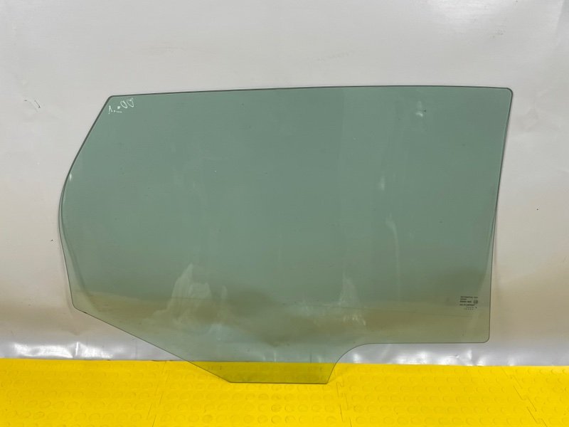 Стекло двери задней левой, 3000 рублей, Москва