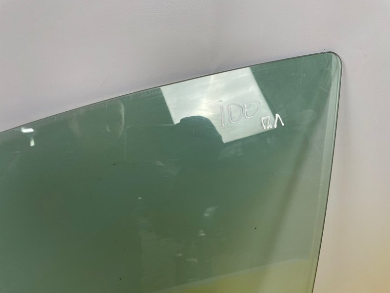 Стекло двери передней левой, 3500 рублей, Москва