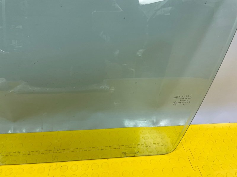 Стекло двери передней левой, 3500 рублей, Москва