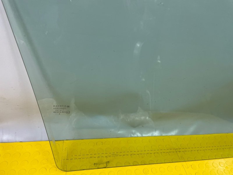 Стекло двери передней левой, 3500 рублей, Москва