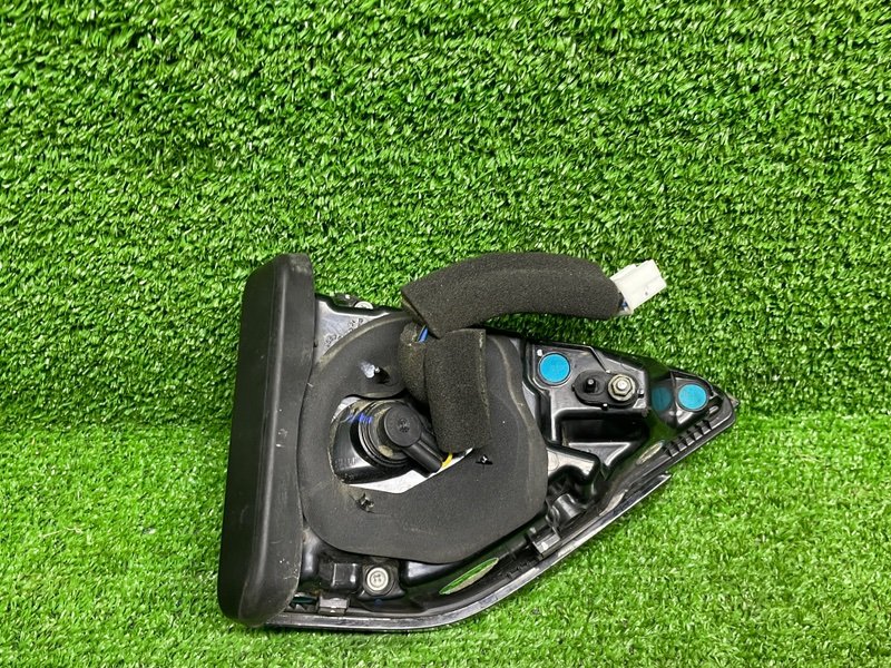 Фонарь задний правый, 8000 рублей, Москва