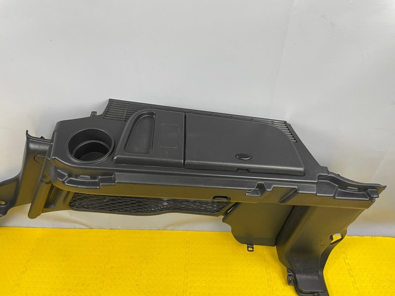 Обшивка багажника, 2000 рублей, Москва