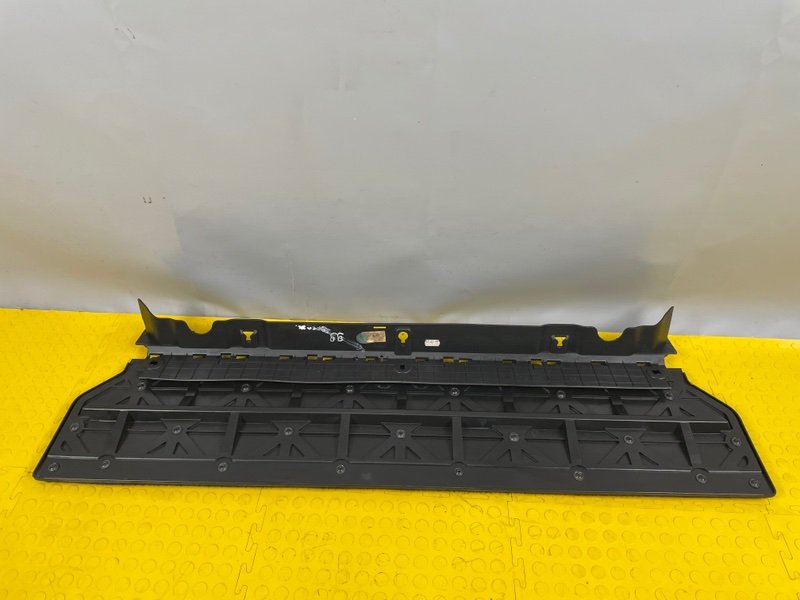 Пол багажника, 2000 рублей, Москва