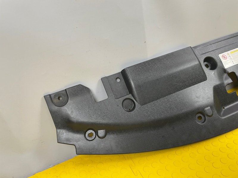 Кожух замка капота, 1500 рублей, Москва