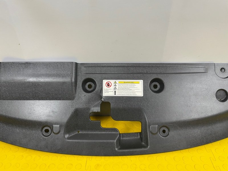 Кожух замка капота, 1500 рублей, Москва